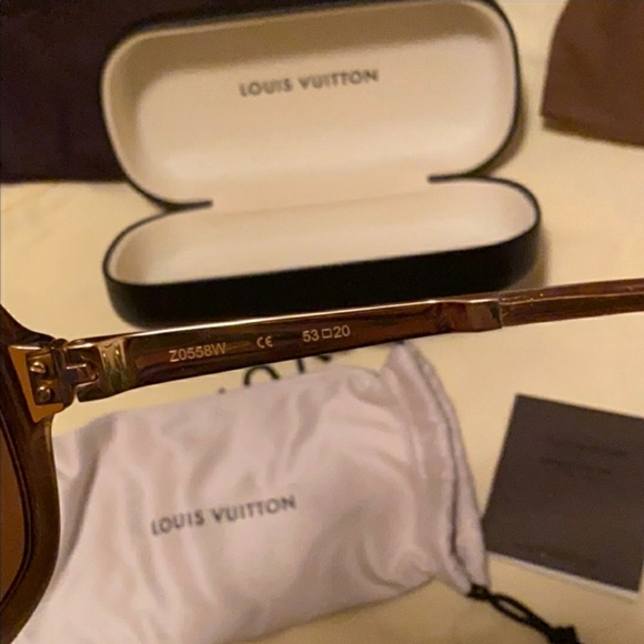 Leapard Louis Vuitton Sunglasses - Picture 4 of 8